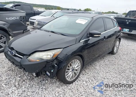 2014 Ford Focus Titanium из США, поврежденный, VIN 1FADP3N28EL205151